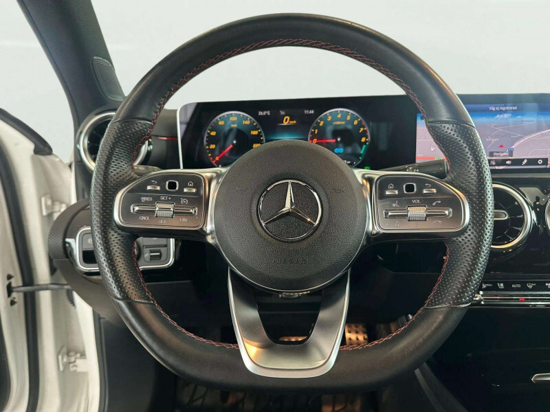 27440466_06_hd